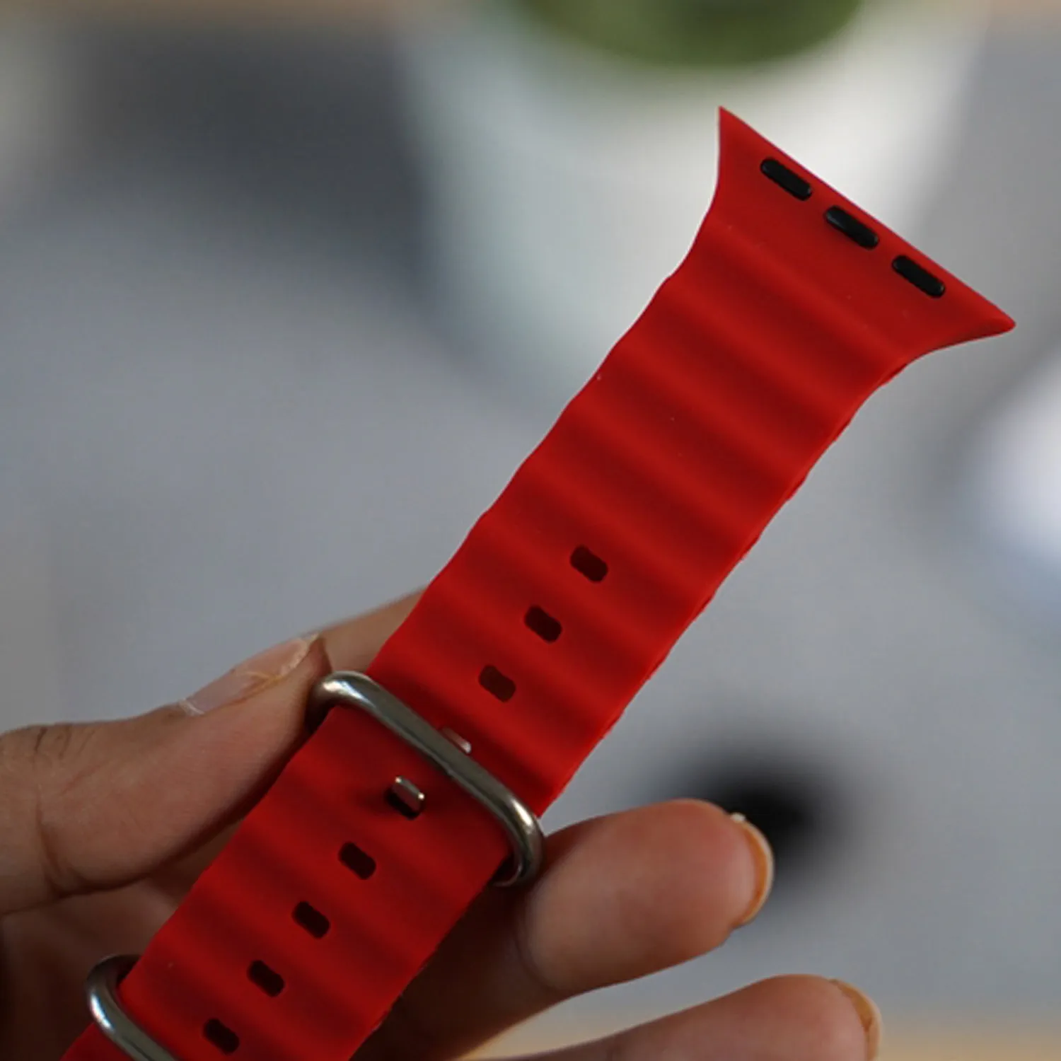 All-in-One Smartwatch Kit with 7 Straps & Screen Guard