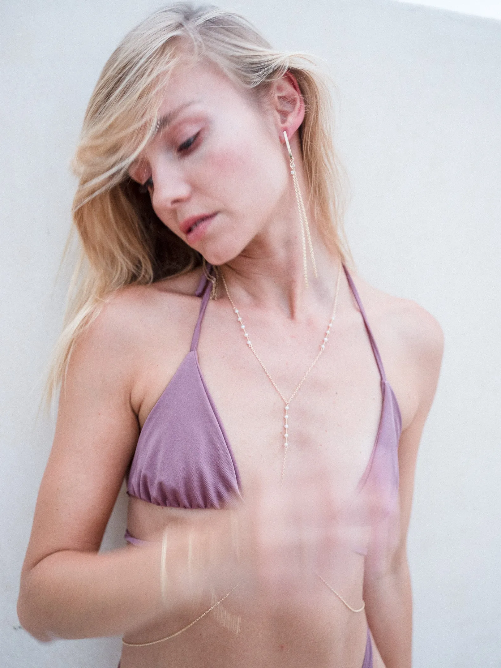 Simplicity Balancing Bars Pearl Body Chain